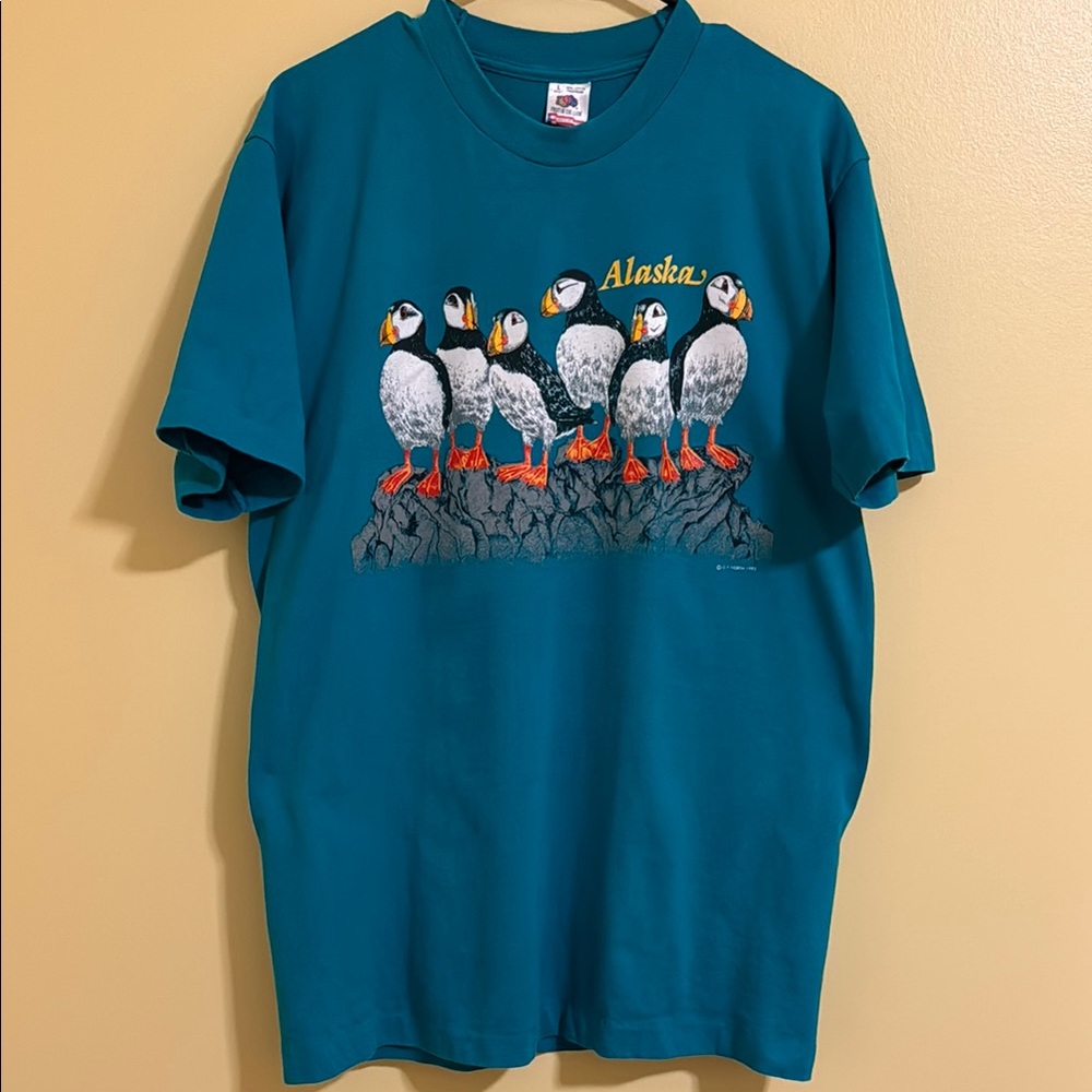 Vintage Alaska puffin t-shirt